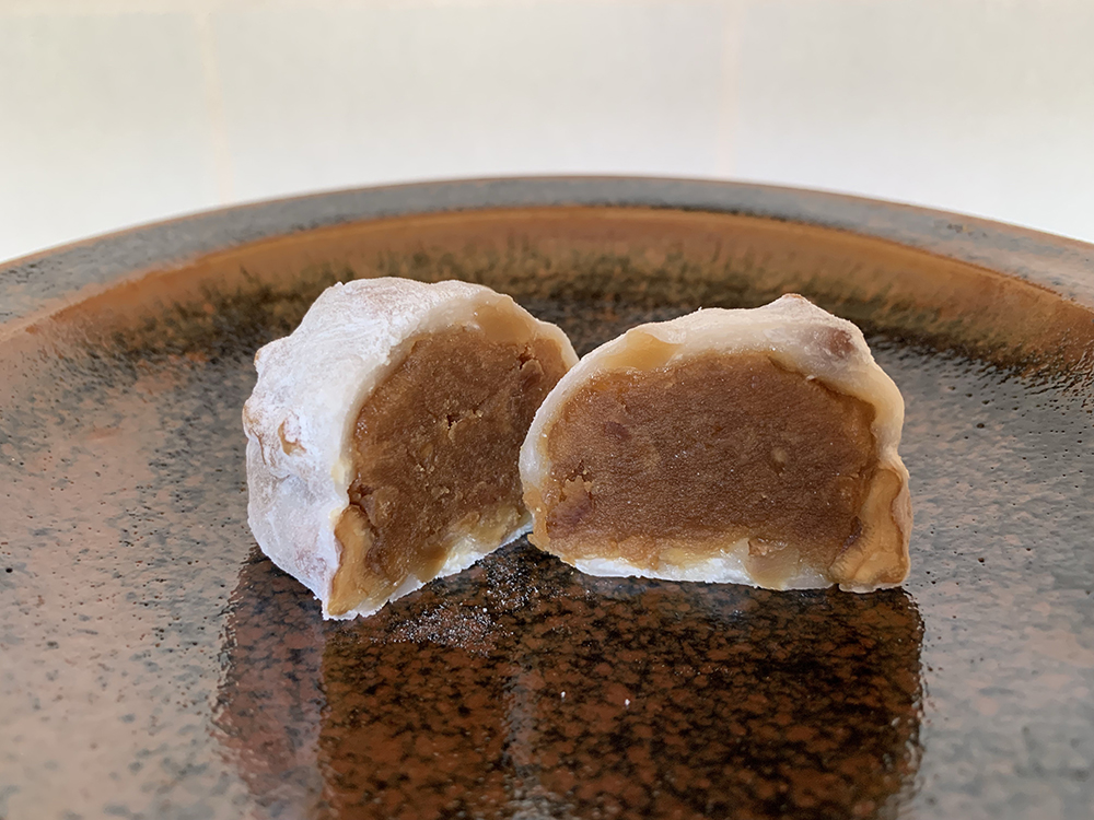 吉岡製菓のキャラメルくるみ餅
