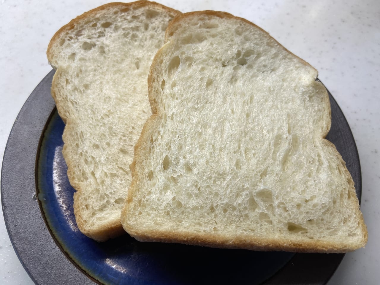 ベーカリーBOCの食パン