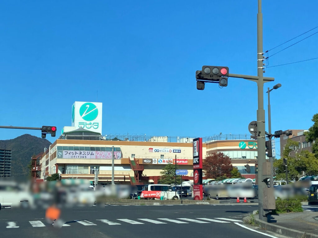 ラピタ本店